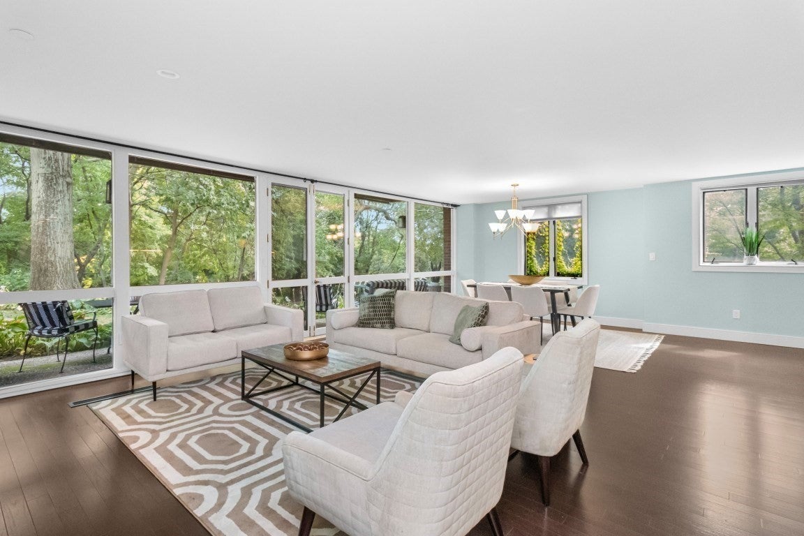 241 Perkins Street D302