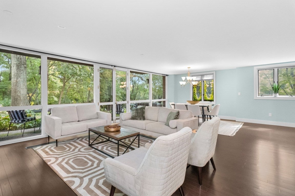 241 Perkins Street D302