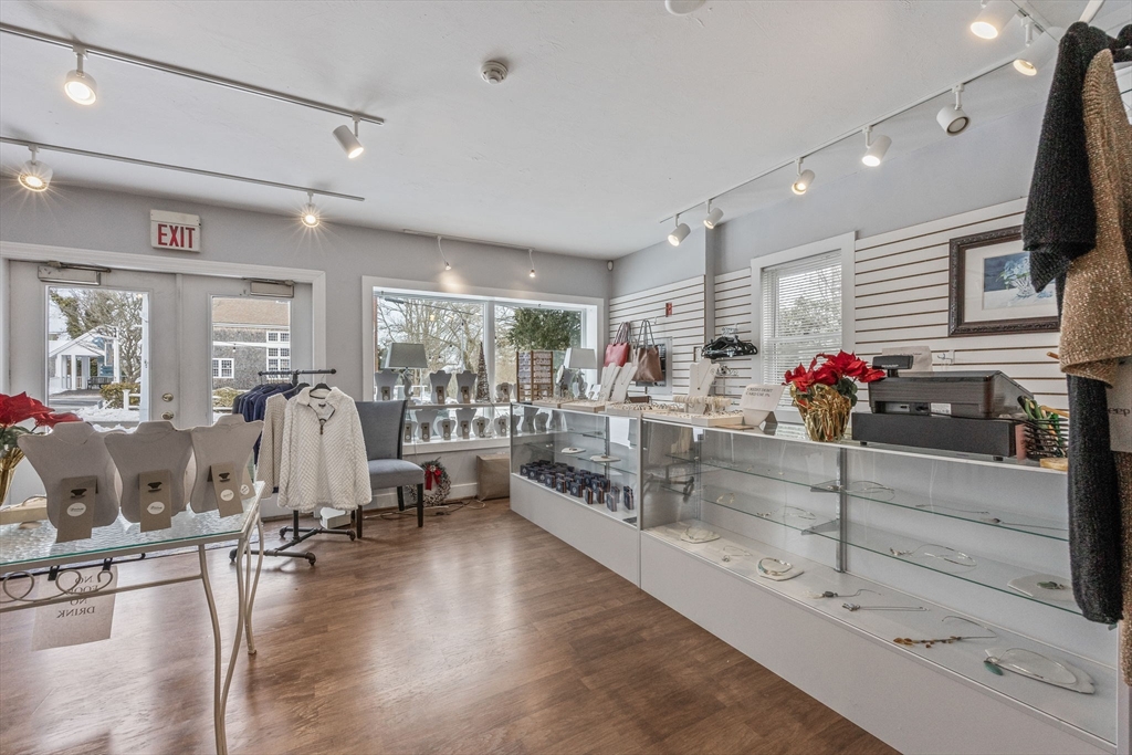 Chatham, Massachusetts 02633, United States, ,Commercial,Pending,4861