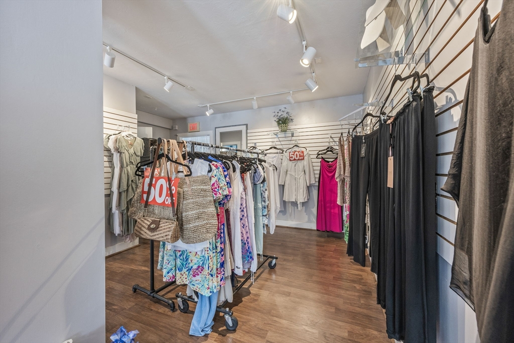 Chatham, Massachusetts 02633, United States, ,Commercial,Pending,4861