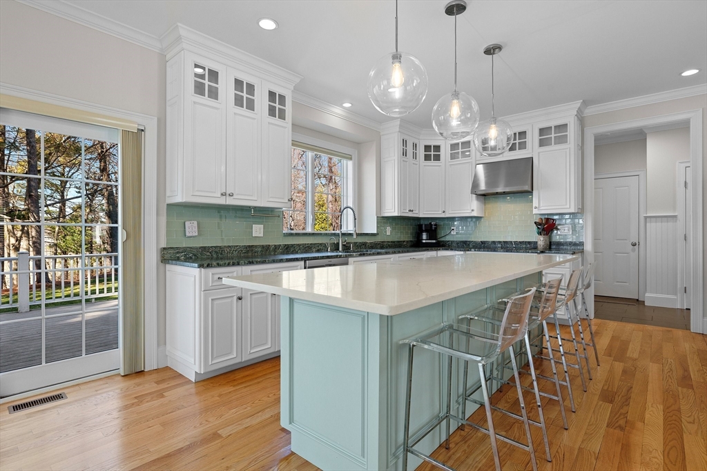 95 Gibson Ave