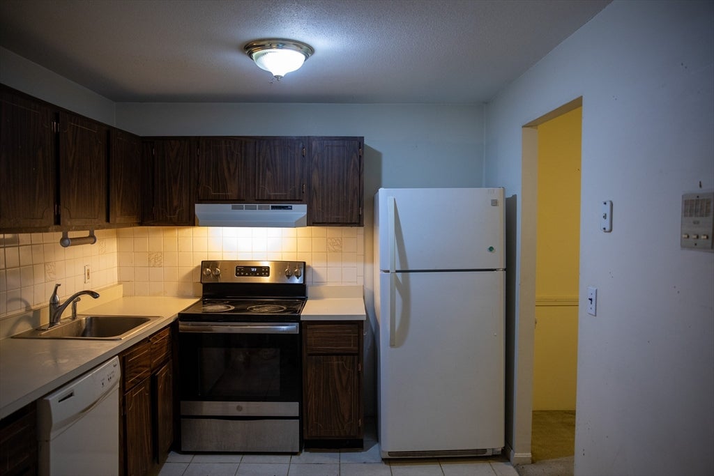 380 Great Road Unit B 302