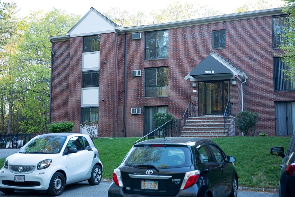 Photo 1 of 10 — 380 Great Road Unit B 302, Acton, MA 01720