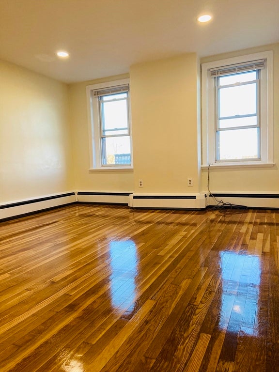 132 Emerson St 33