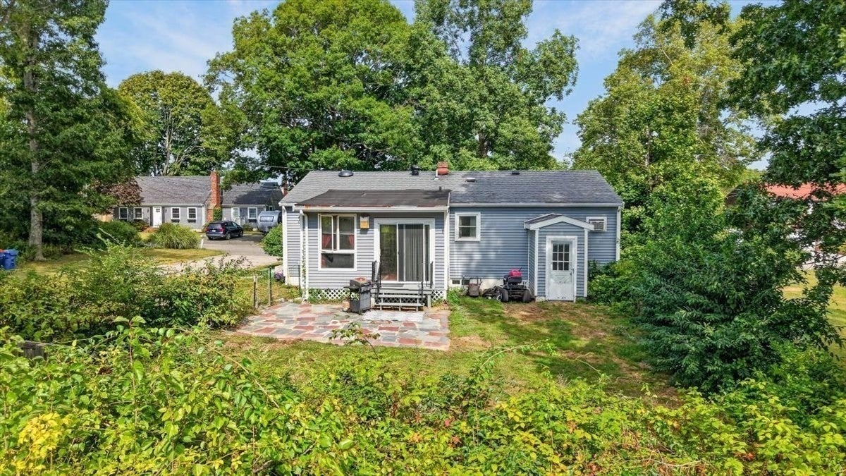 21 Timothy St