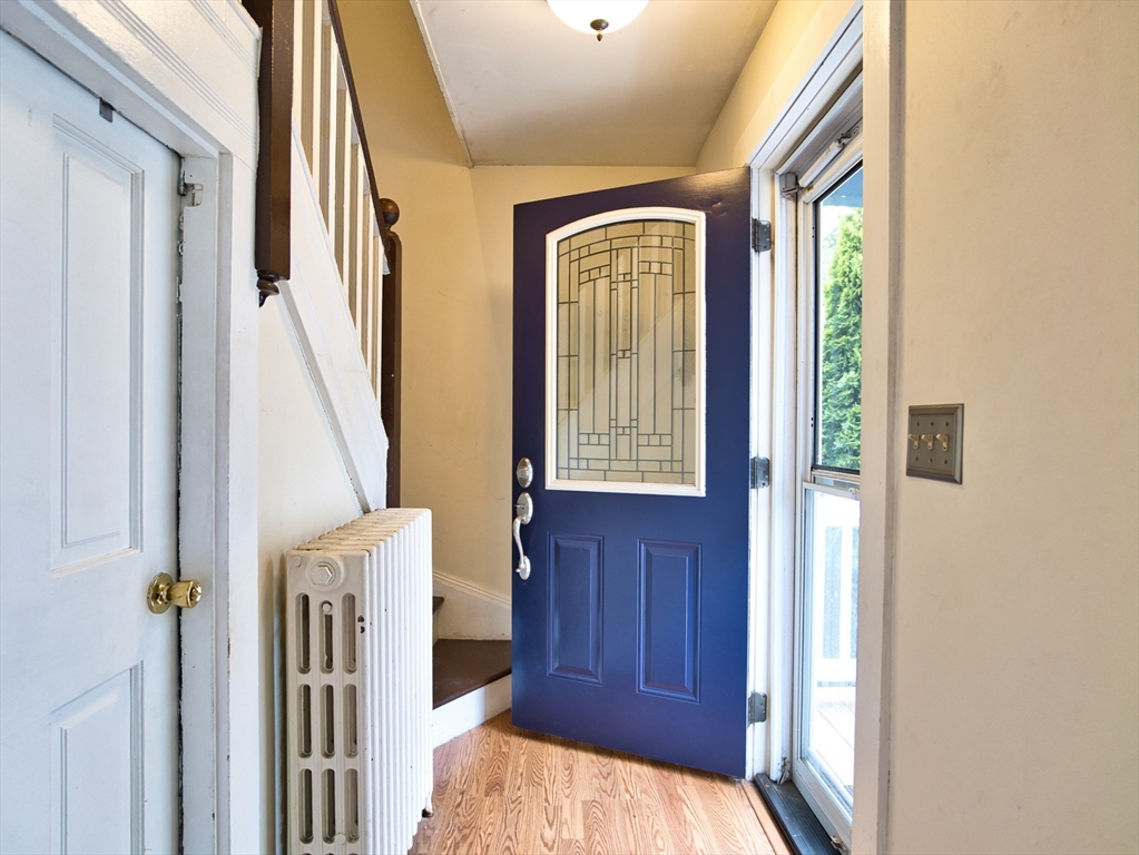 87 Pierce St