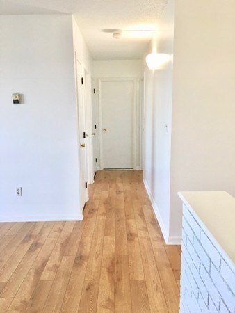 10 Williams St 79