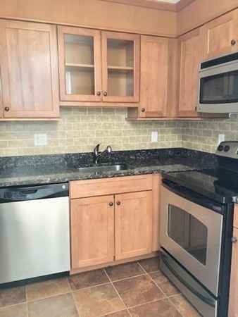 10 Williams St 79