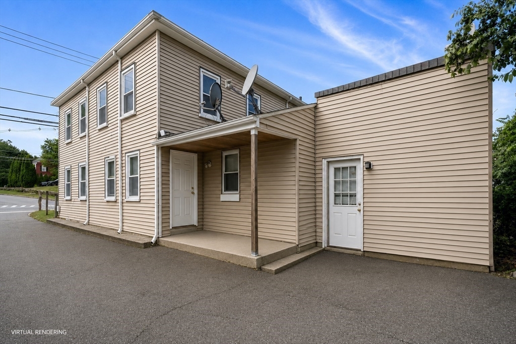 558 W Main St