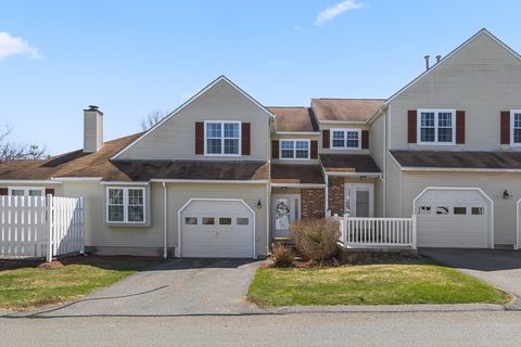 44 Chapman Place 44 Leominster MA 01453