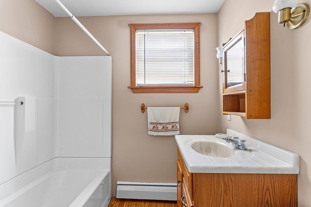 34 Everett St, Fall River, MA, 34 Everett St, Fall River, MA Photo #6