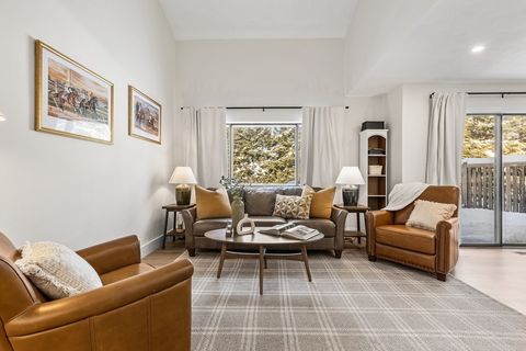 23 Tamarack Ln 23 Peabody MA 01960