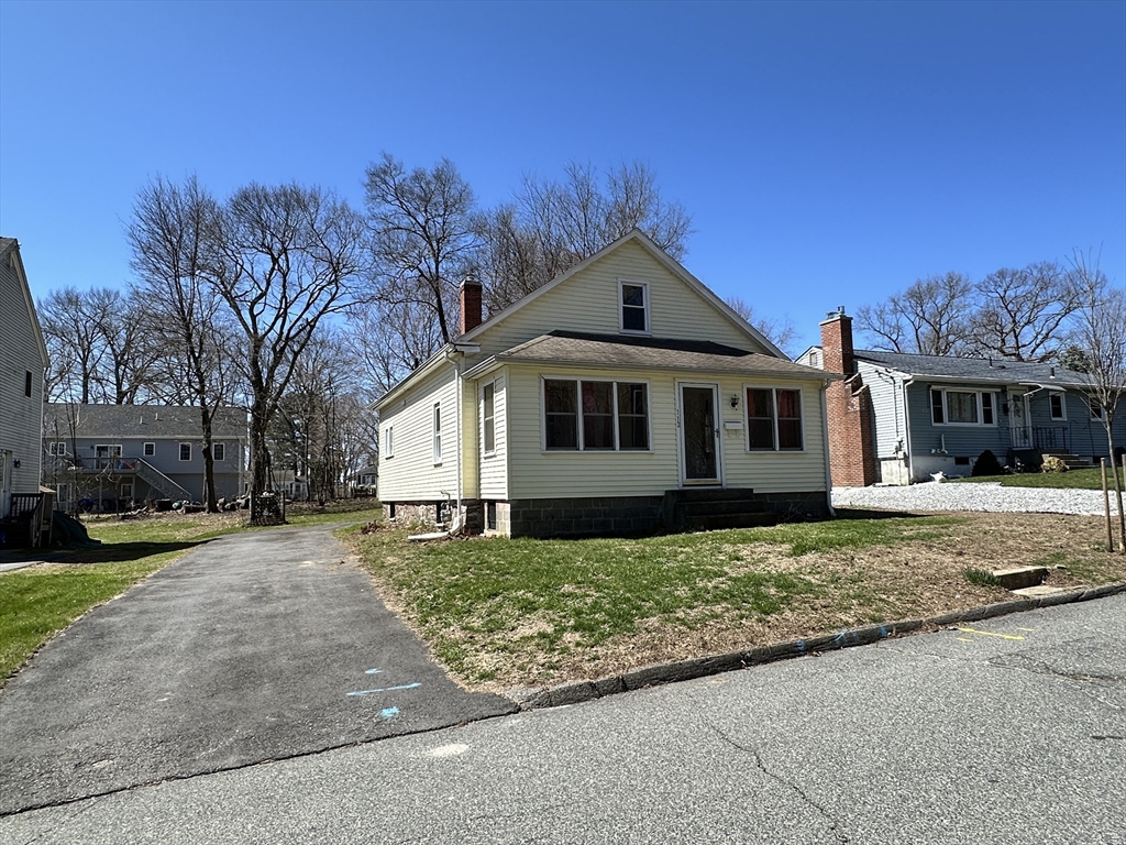 112 Epworth St