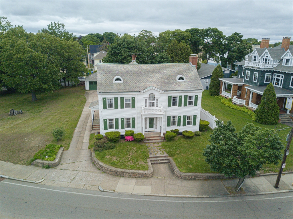 36 Underwood St