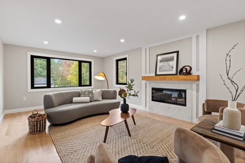 Photo of 8 Mulberry Cir, Ayer, MA 01432 (MLS # 73444197)