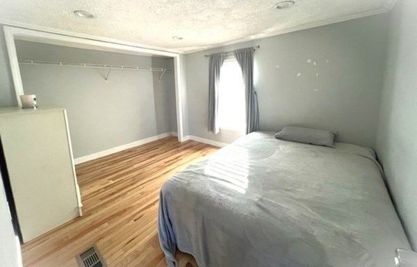 1156 Park St 14