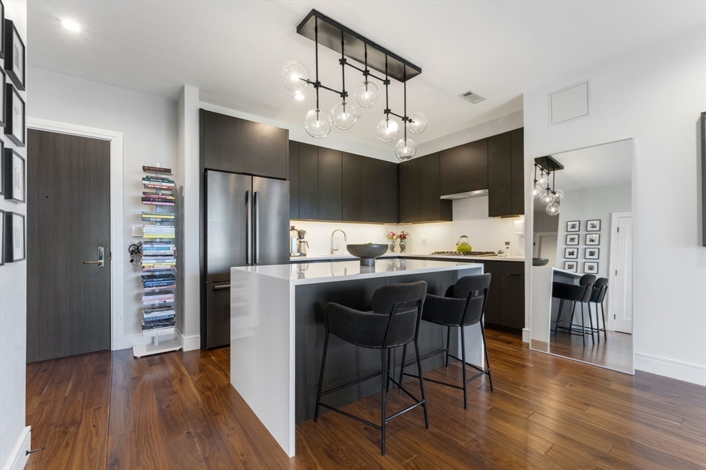 99 Sumner St 321