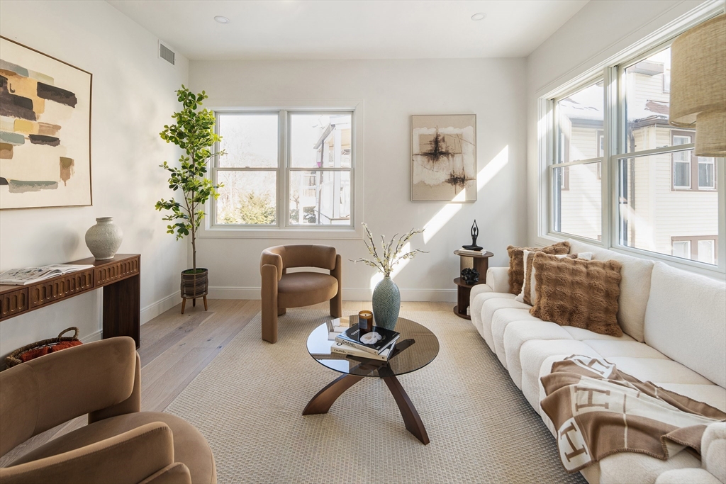 130 Shirley Street 202