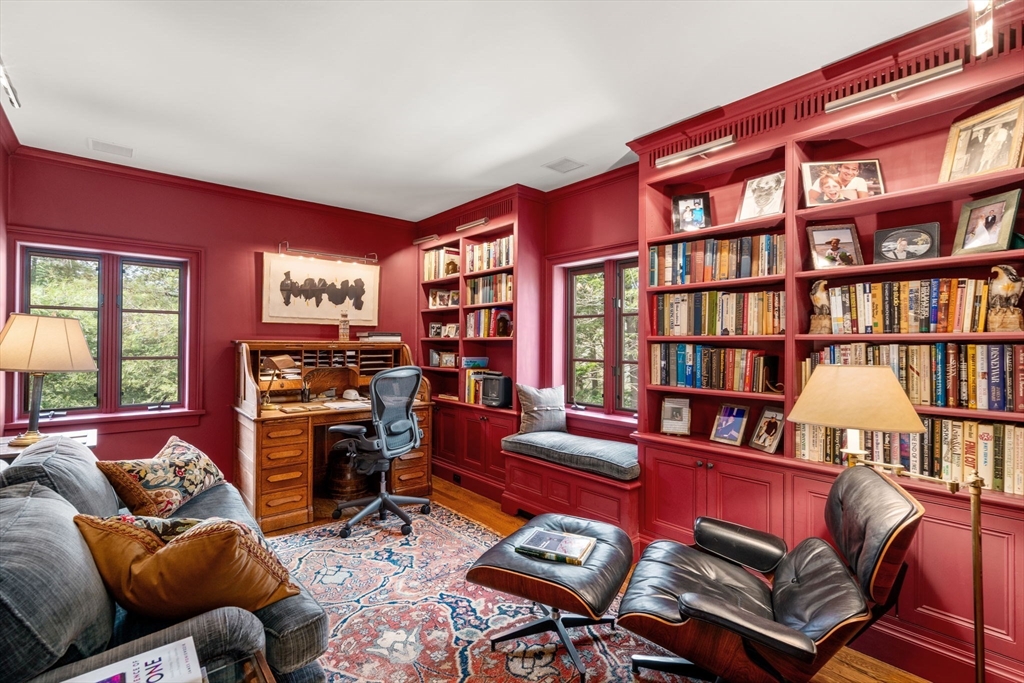 342 Warren St, Brookline, MA Photo #17