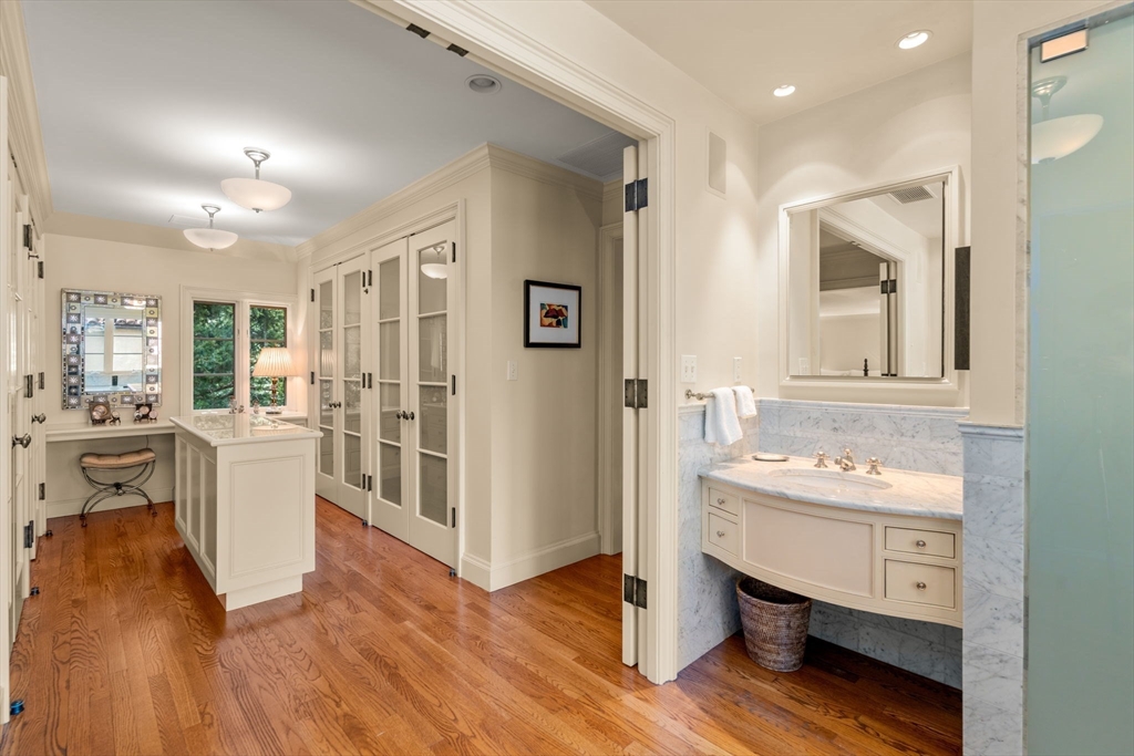 342 Warren St, Brookline, MA Photo #15