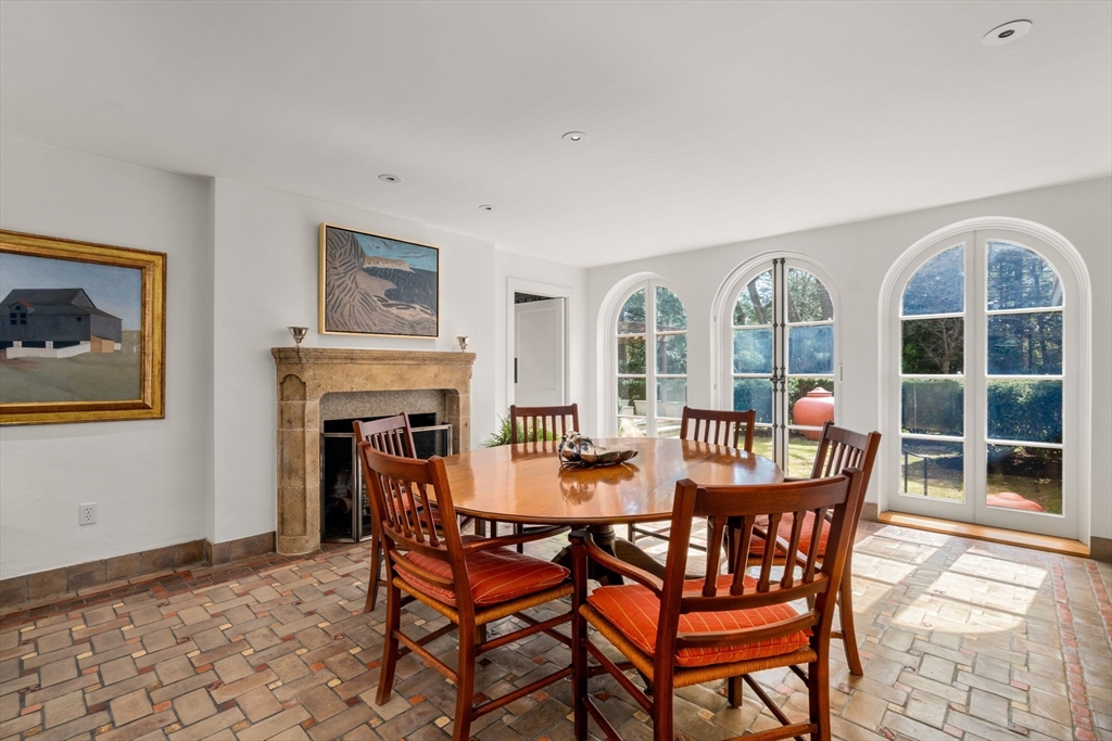 342 Warren St, Brookline, MA Photo #10