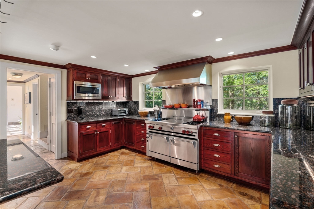342 Warren St, Brookline, MA Photo #6