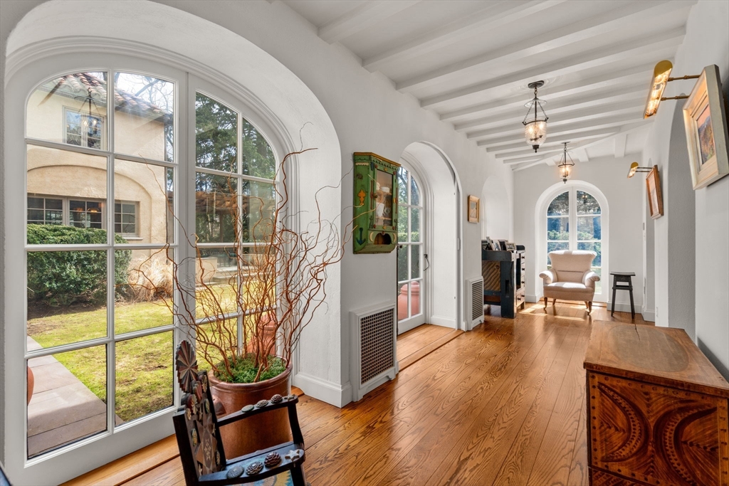 342 Warren St, Brookline, MA Photo #12