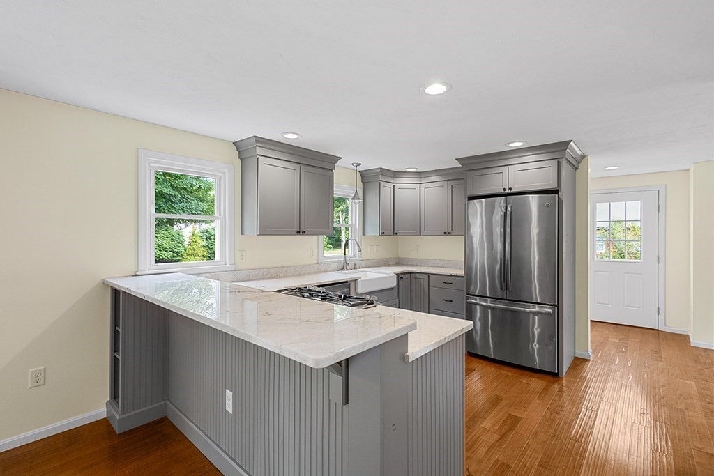 95 Franklin St, Wrentham, MA, 95 Franklin St, Wrentham, MA Photo #7