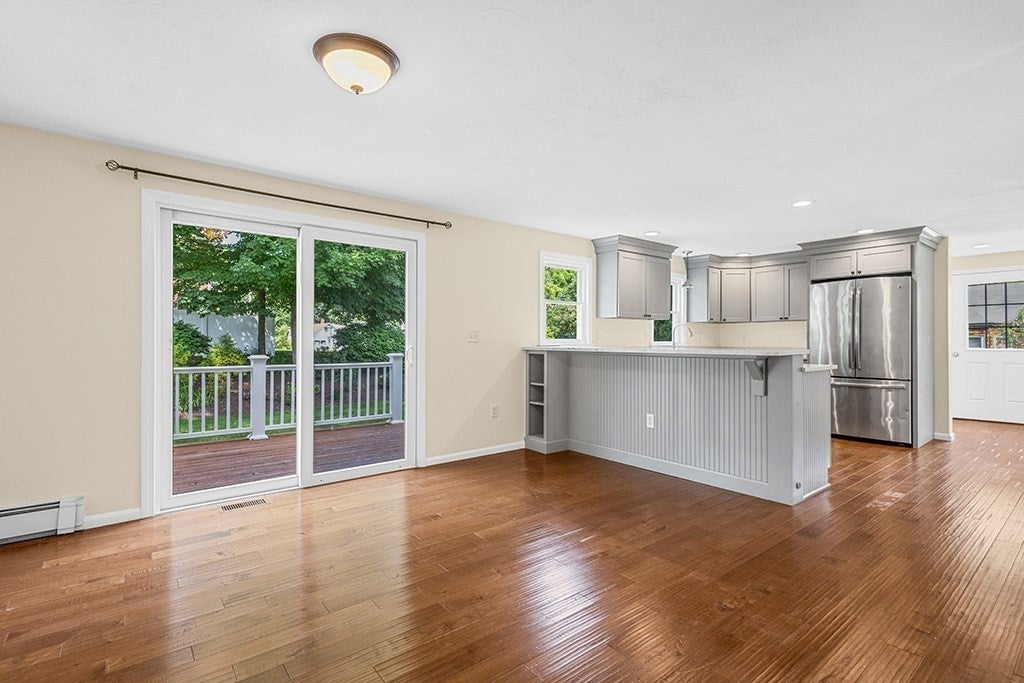 95 Franklin St, Wrentham, MA, 95 Franklin St, Wrentham, MA Photo #10