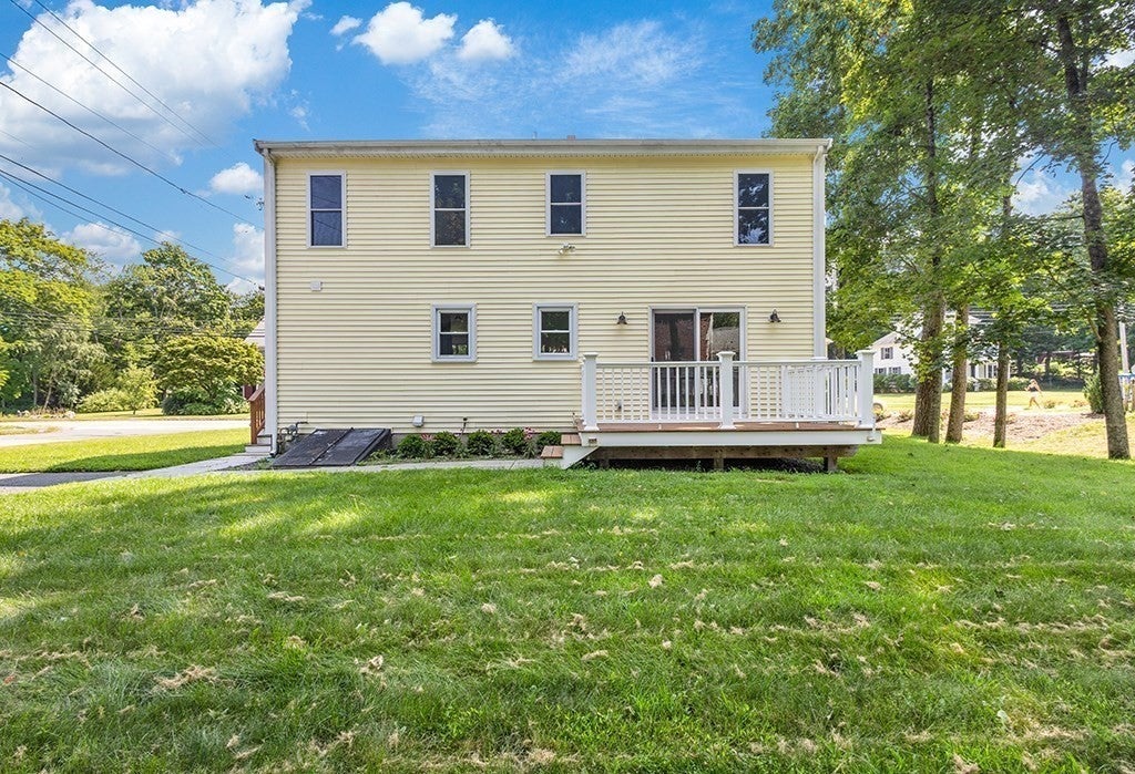 95 Franklin St, Wrentham, MA, 95 Franklin St, Wrentham, MA Photo #4
