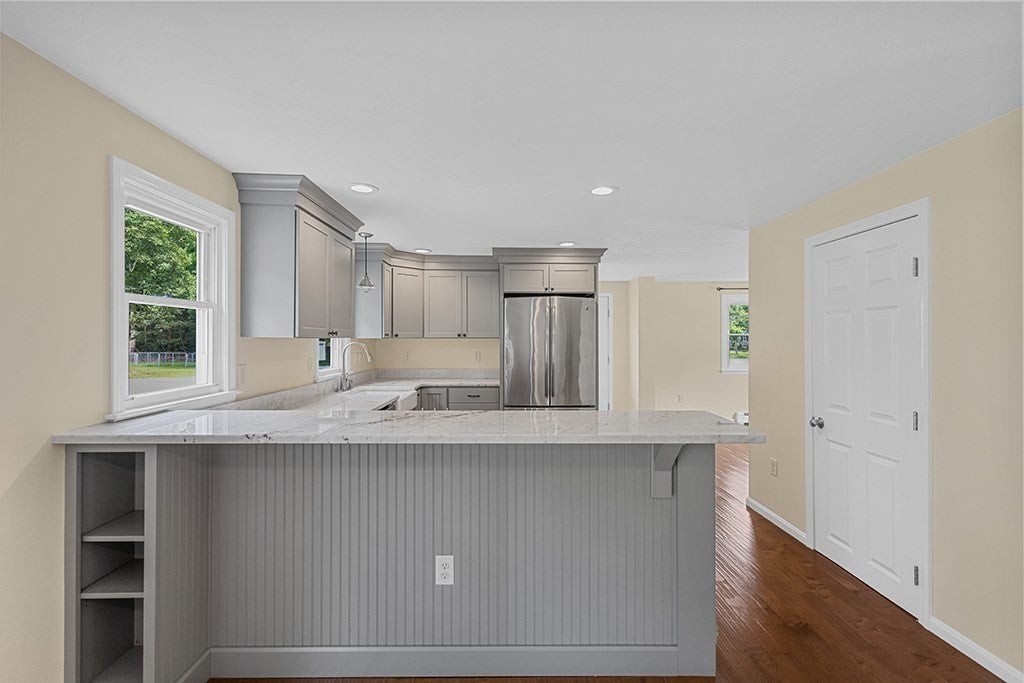 95 Franklin St, Wrentham, MA, 95 Franklin St, Wrentham, MA Photo #8