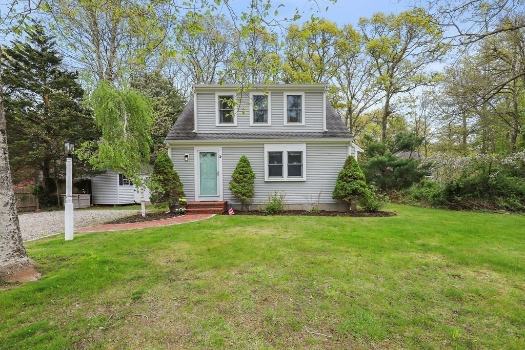 5 Deerfield Rd