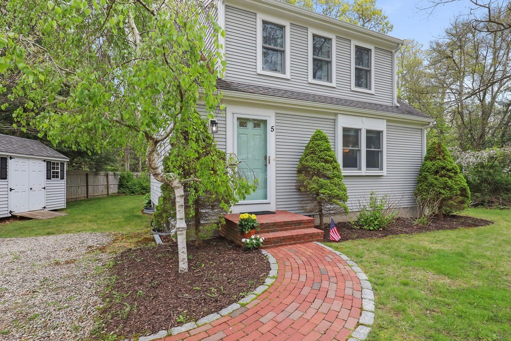 5 Deerfield Rd