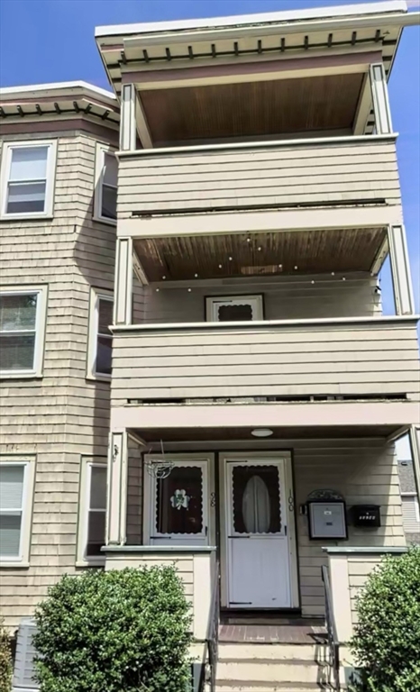 Click for 98-100 Granite Ave #3, Boston, MA slideshow Click for 98-100 Granite Ave #3, Boston, MA slideshow