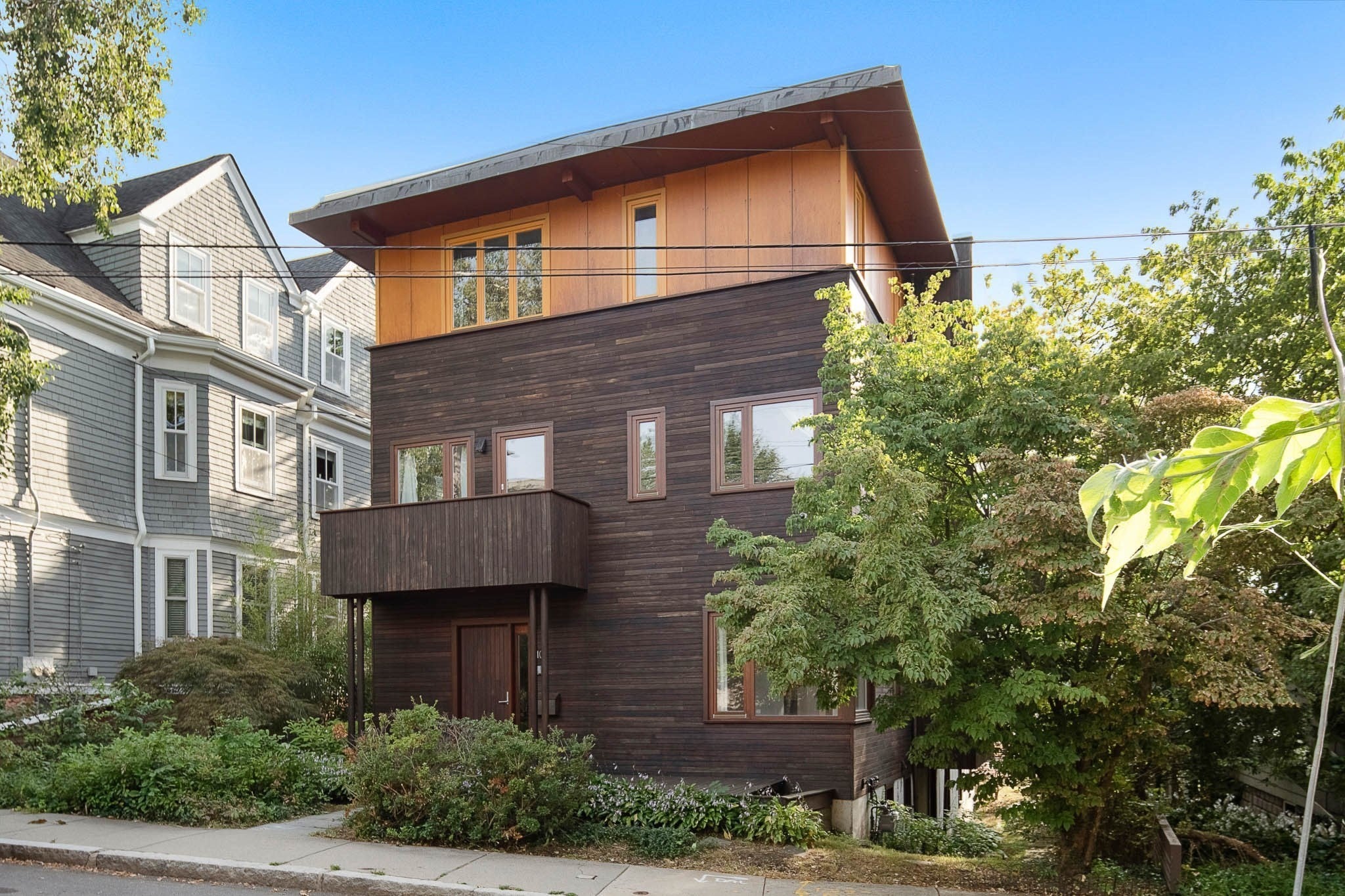 10 Newell St