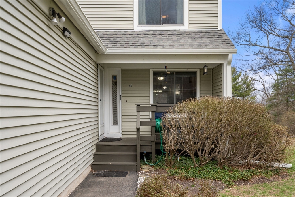 44 Stone Ridge Rd 44