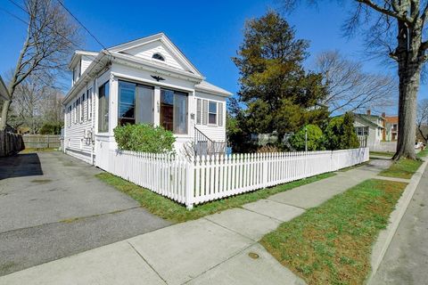 48 Elm Avenue Fairhaven MA 02719
