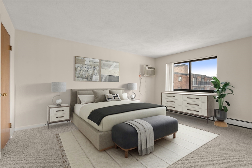 32 Whites Ave. E663