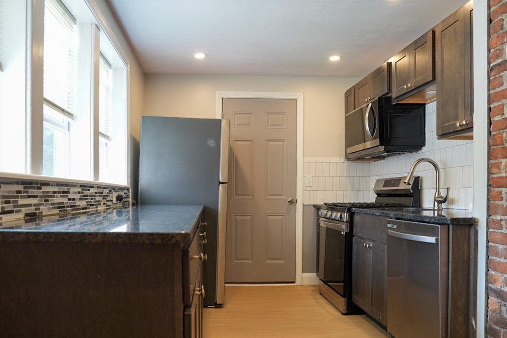 2158 Pleasant 2