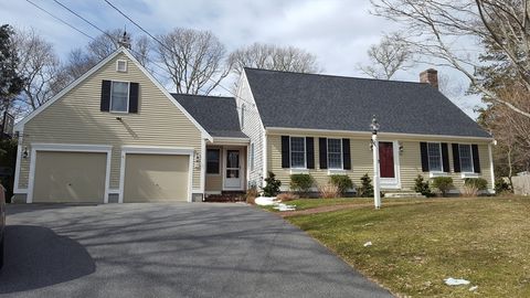 29 Oak Ridge Rd Barnstable MA 02655