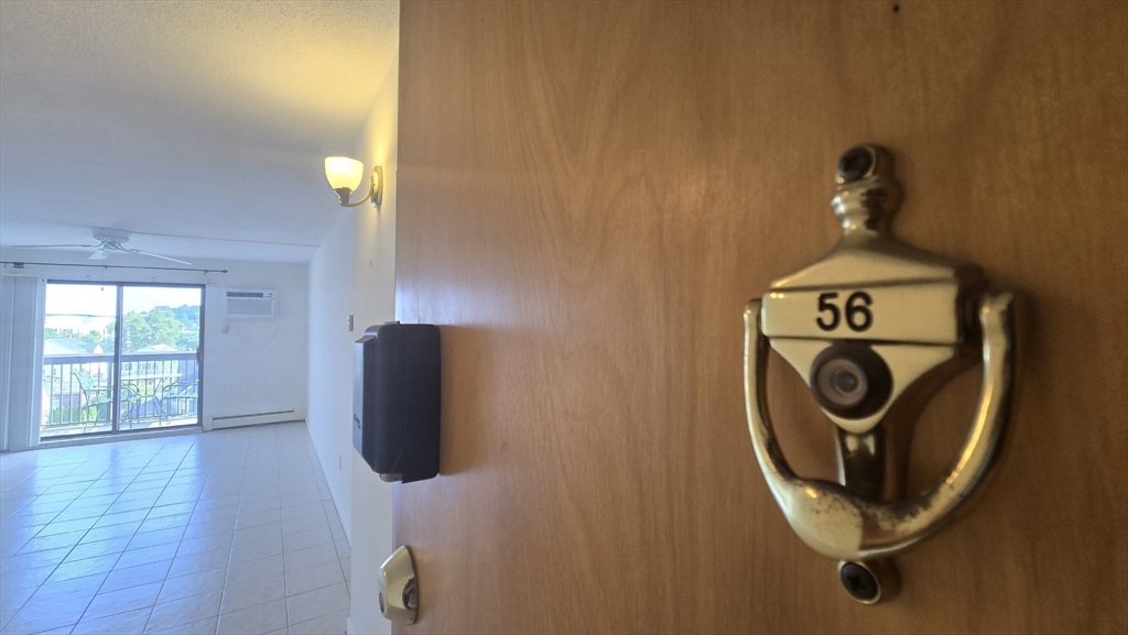 10 Williams St 56
