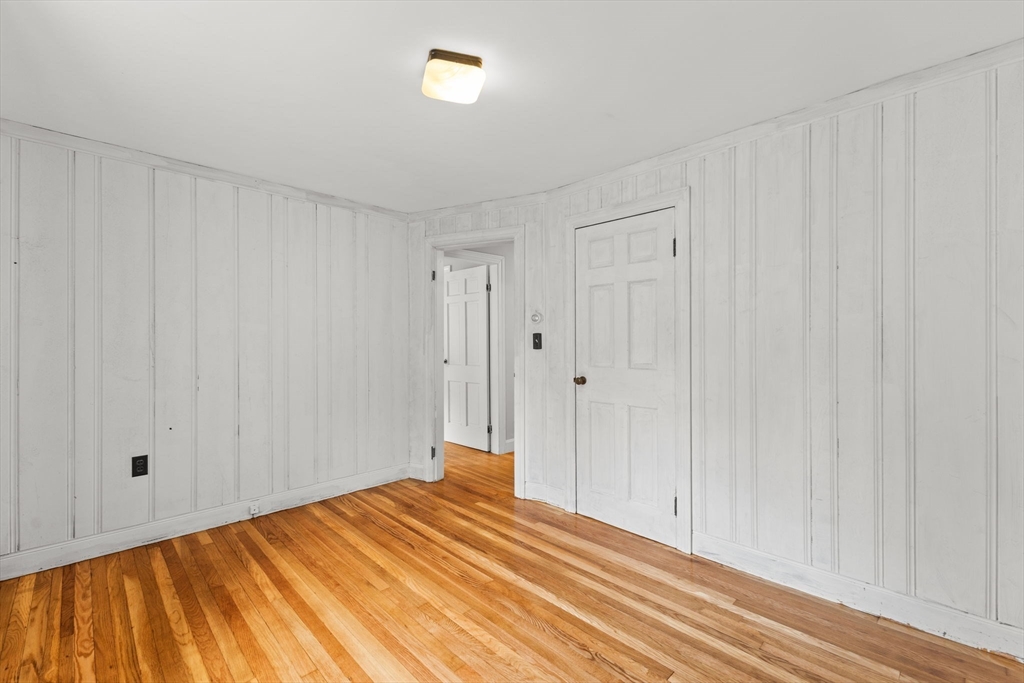 3 Meadow Way