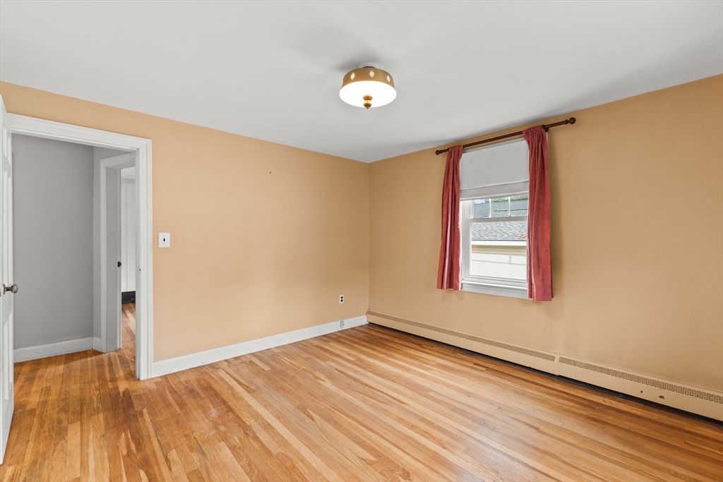 3 Meadow Way