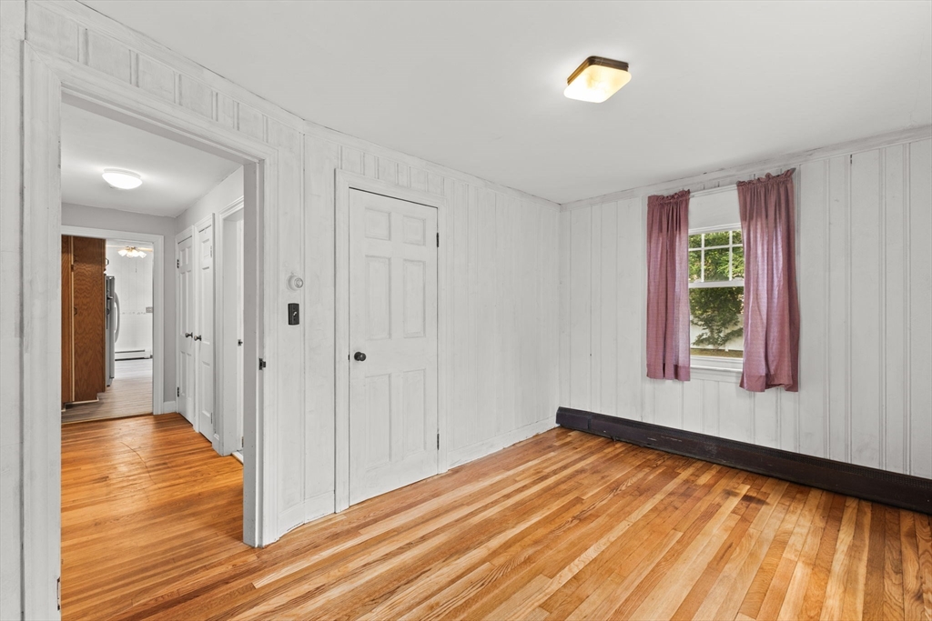 3 Meadow Way