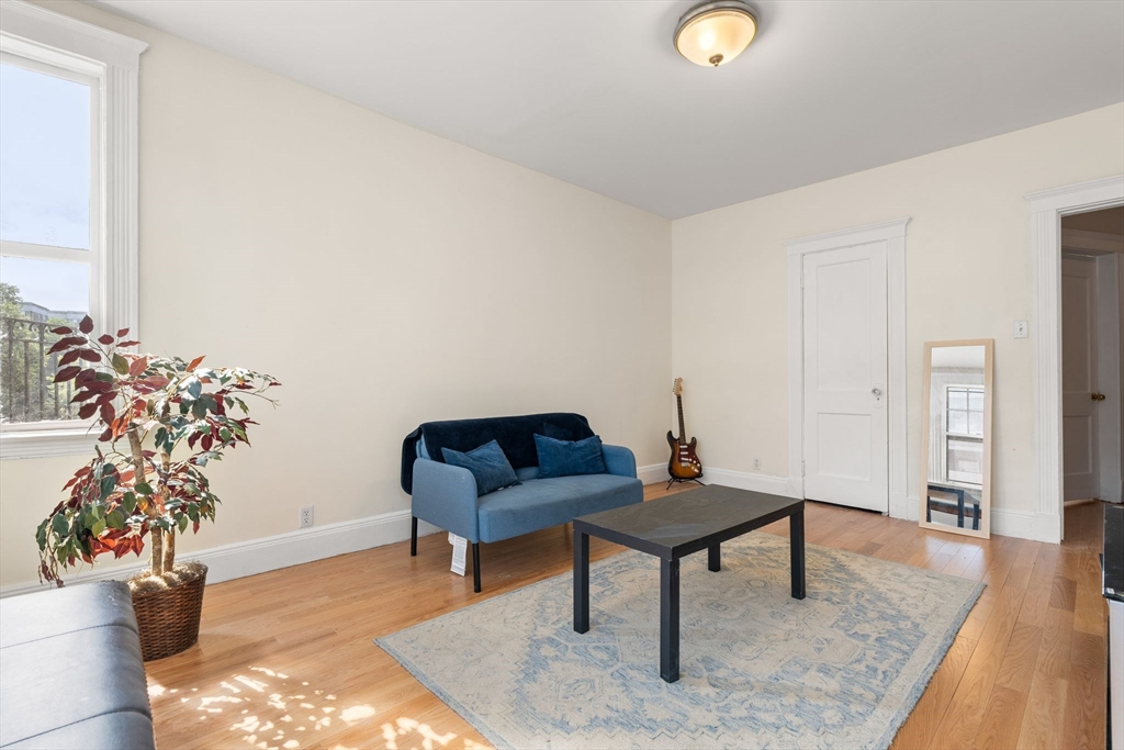 32 Sidlaw Rd 14