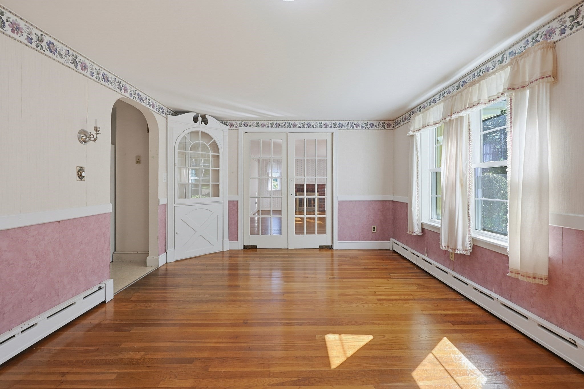 129 Boardman St, Norfolk, MA, 129 Boardman St, Norfolk, MA Photo #3