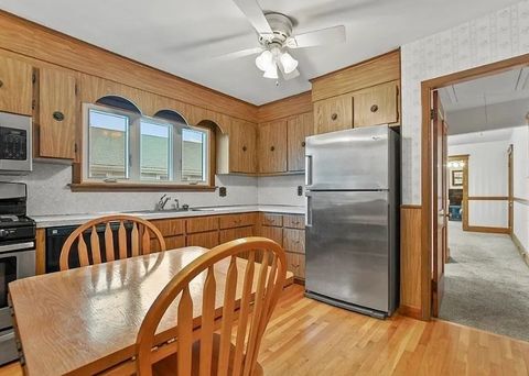 Photo of 358-360 Arlington St #358, Watertown, MA 02472 (MLS # 73490935)