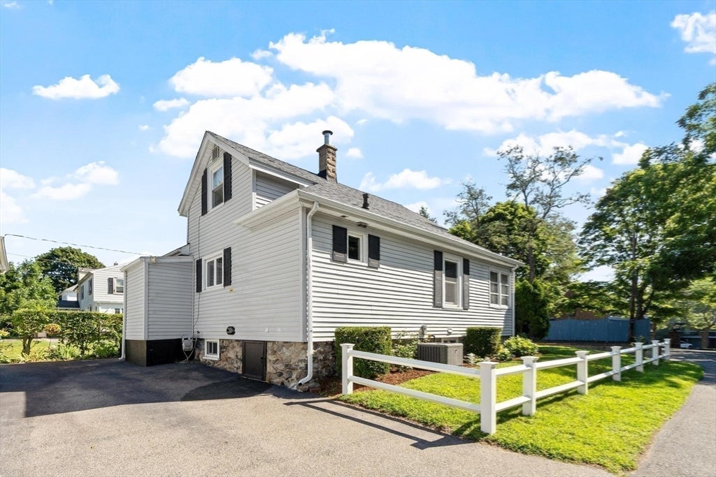 12 Williams Street, Danvers, MA Photo #17