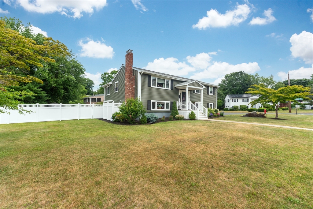 3 Fencourt Rd