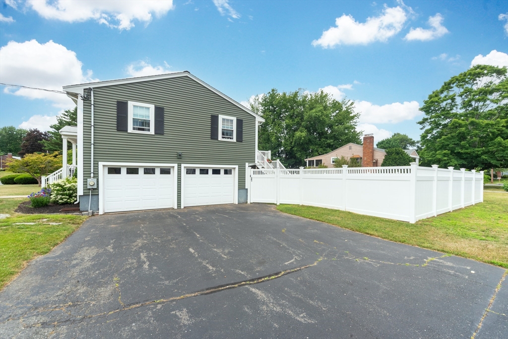 3 Fencourt Rd